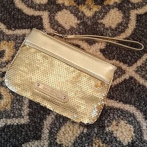 {Express} Gold Wristlet